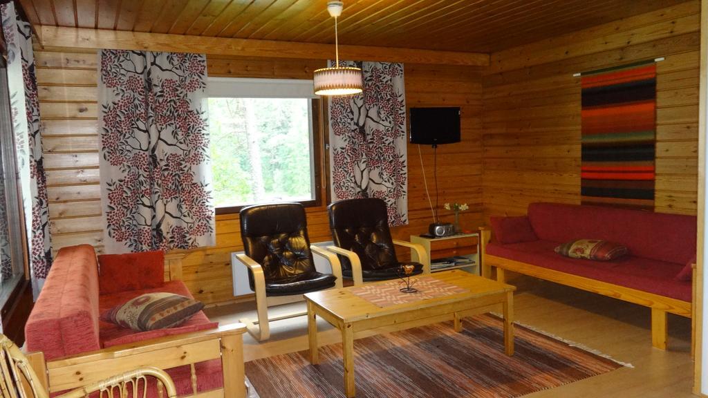 Tiirantuvat Villa Juankoski ภายนอก รูปภาพ
